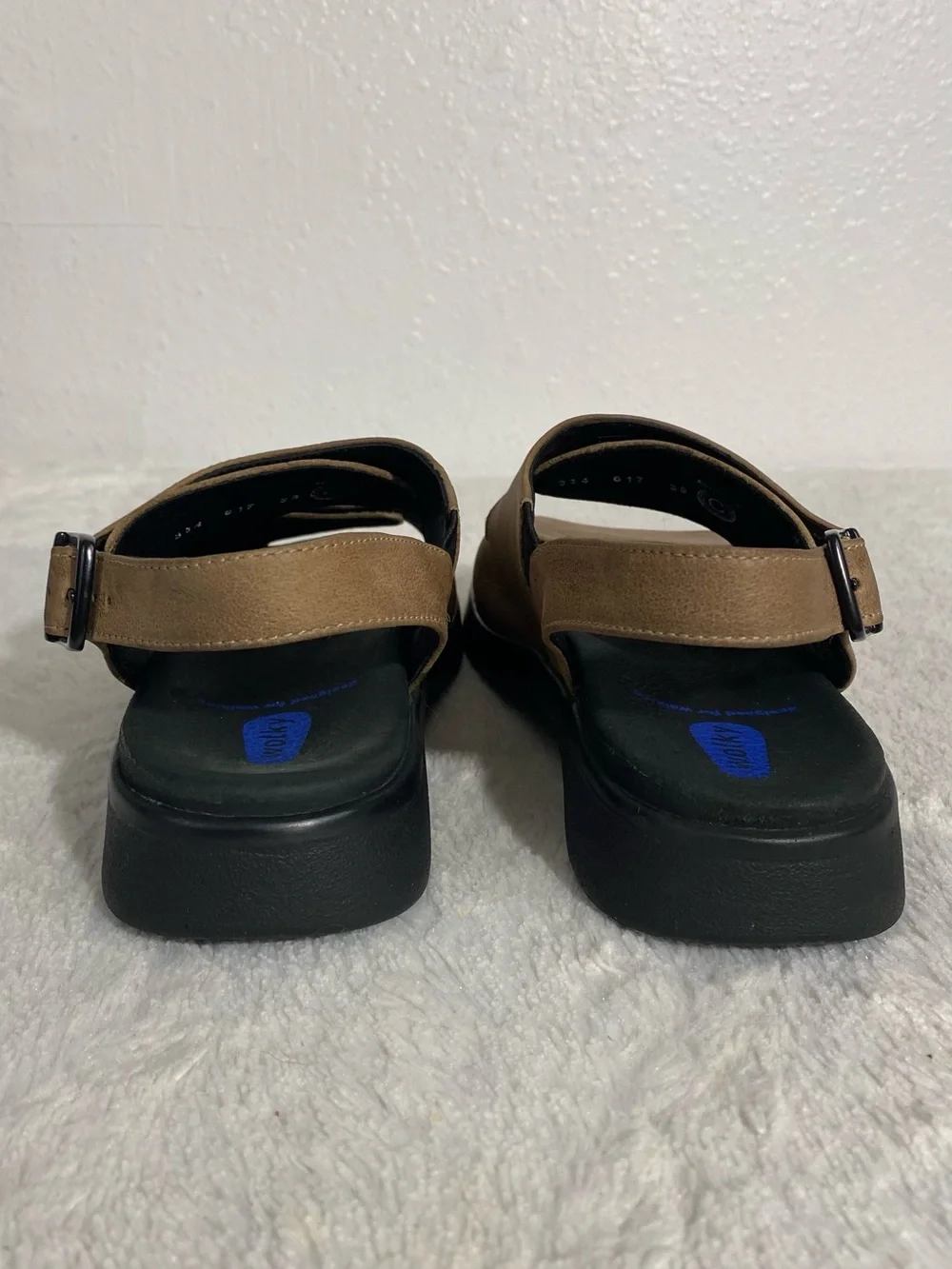 Wolky Nimes Tan Leather Slingback Adjustable Sandals Euro Size 39 (US 8)